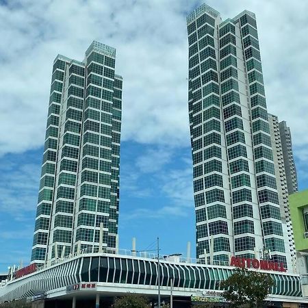 The Maritime Suite @ Panoramic Duplex 海景の家 Jelutong Экстерьер фото