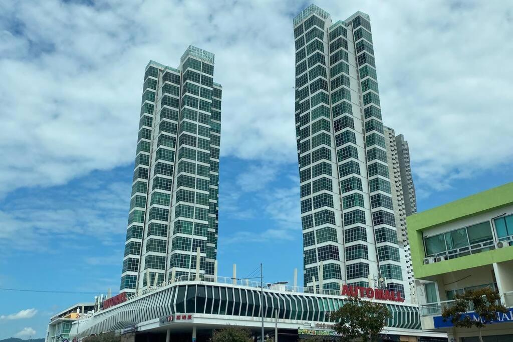 The Maritime Suite @ Panoramic Duplex 海景の家 Jelutong Экстерьер фото